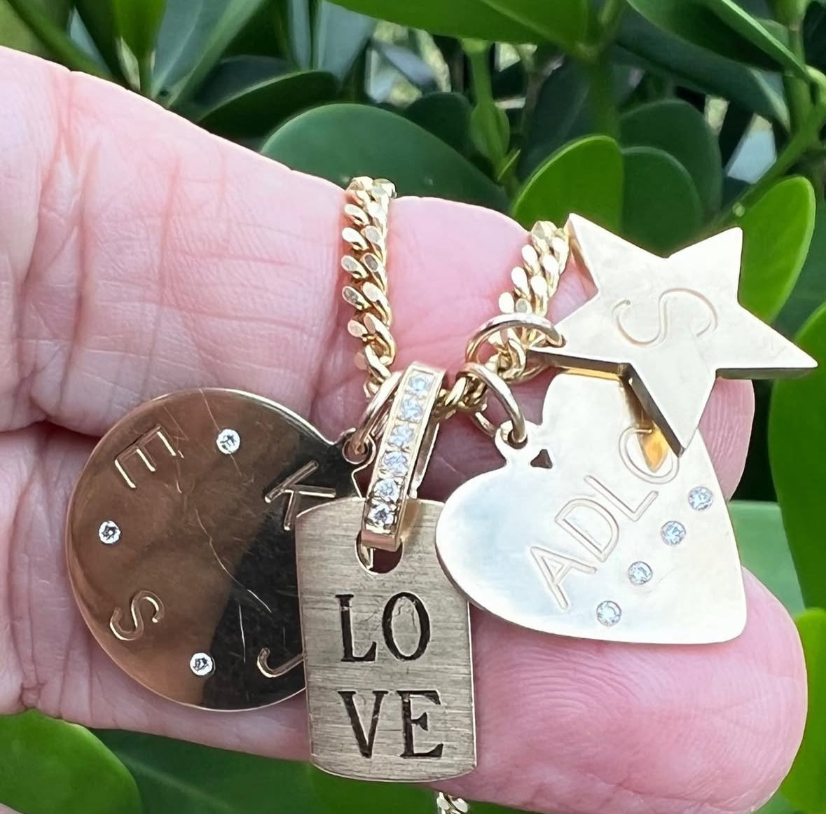 Krista Dog Tag Diamond Top